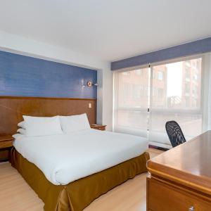 Queen Suite