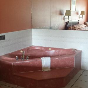 King Room with Spa Bath