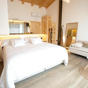 Room Number Five