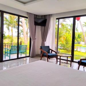 King Room with Garden View