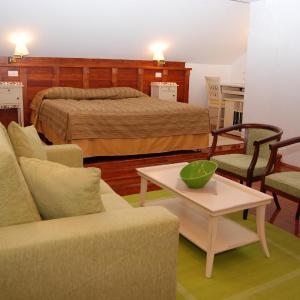 Deluxe Suite with Spa Bath