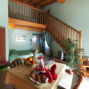 Suite (5 Adults)