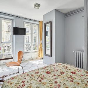Double Room with Shared Bathroom
