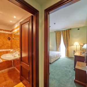 Superior Queen Room