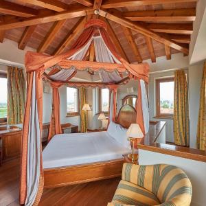Suite with Garden View