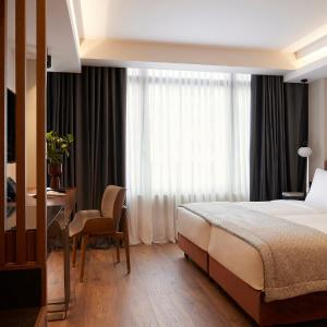 Teight Comfort Room