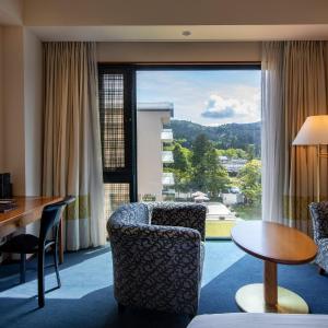 Dinner time 18:00-Moderate Twin Room with French dinner