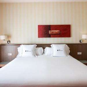Deluxe Double or Twin Room with Sea View