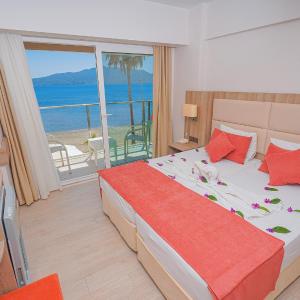Deluxe Double Room with Sea View