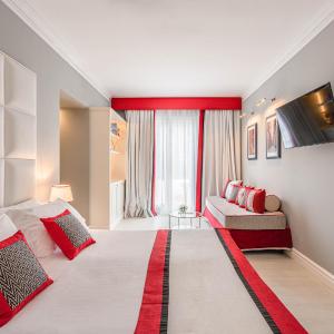 Junior Suite Deluxe with Private Garden
