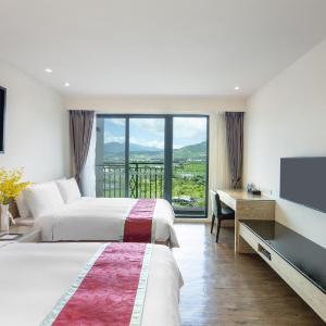 Twin Room with Balcony