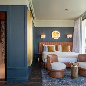 Junior Suite with Balcony