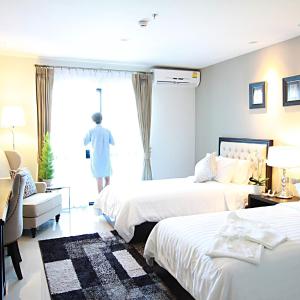 Twin Room with Balcony