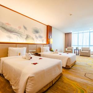 Premium Deluxe Twin Room with Sea View