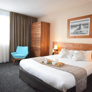 Double Room with Queen Size Bed