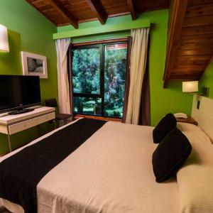Apartment with Garden View