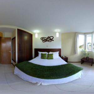 Quadruple Room with Lake View