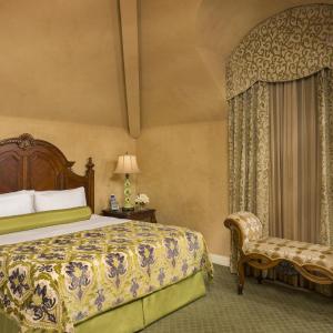 King Suite with Sofa Bed