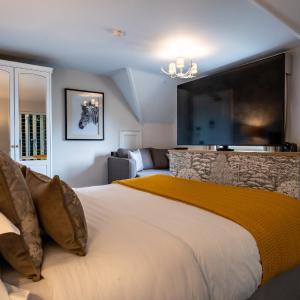 Manor Deluxe Room