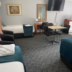 Deluxe Family Suite
