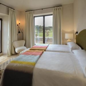 Large Double or Twin Room