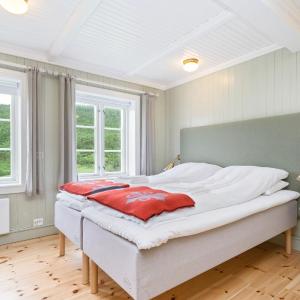 Large Twin Room