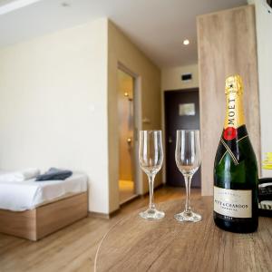 Double or Twin Room with Therapy Procedures