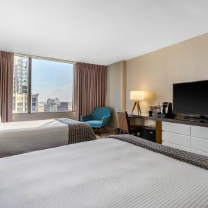 Club Room - 2 Queen Beds