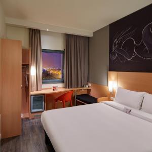 Standard Room with 1 Double Bed