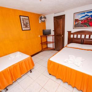 Deluxe Double Room (2 Adults + 1 Child)