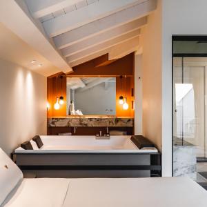 Royal Bay Suite with Terrace and Sea View