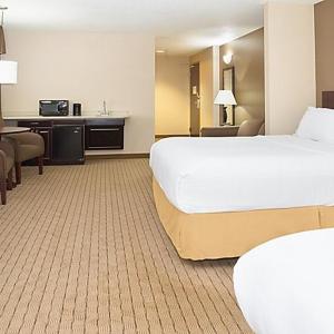 Suite with Two Queen Beds