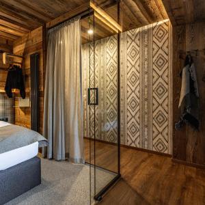 One-Bedroom Suite with Sofa Bed