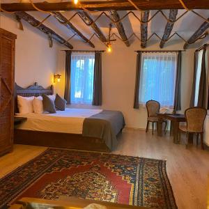 Honeymoon Suite with Jacuzzi