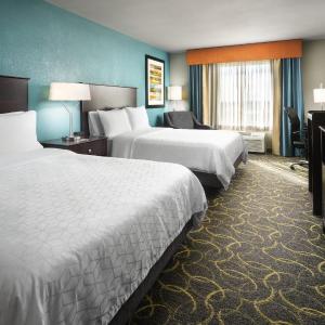 Standard Room with Two Queen Beds