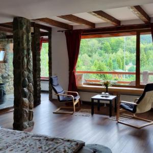 King Room with Spa Bath