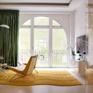 Suite with Mountain View