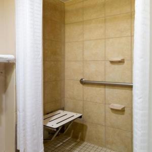 Standard Studio with Two Double Beds - Disability Access/Non-Smoking