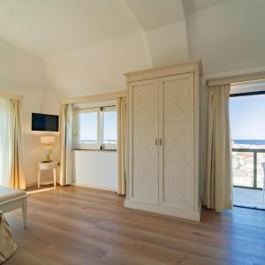 Junior Suite with Balcony