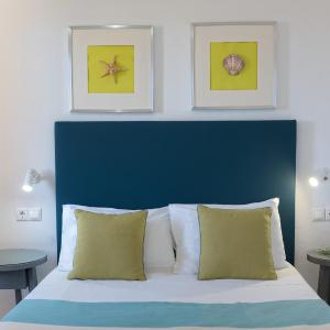 Deluxe Suite with Sea View