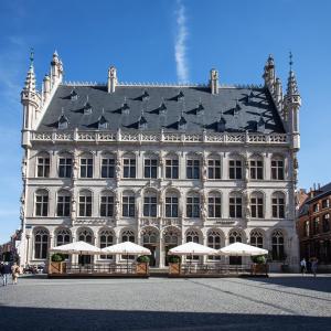 hotelImage
