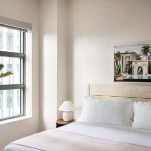 One Bedroom Apartment and Balcony
