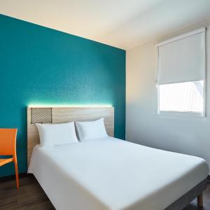 Cabrio Room with Private Bathroom (2 Adults)