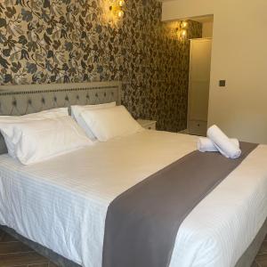 Double Room with Pool View