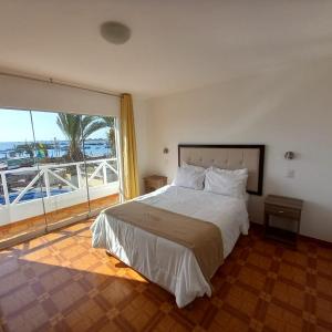 Queen Room with Sea View