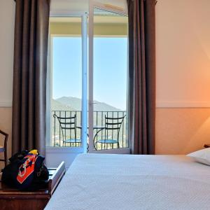 Superior Room with Valley View