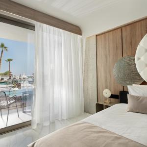 Superior Room with Plunge Pool & Pool View