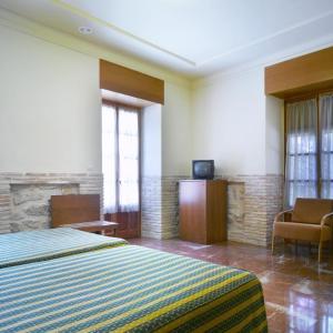 Family Room with Spa access