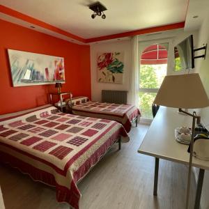 Basic Triple Room