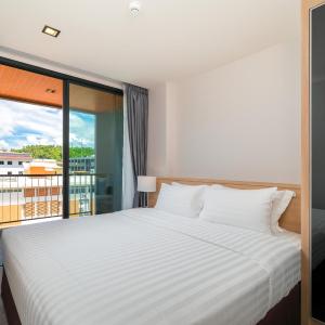 One Bedroom Grand Deluxe